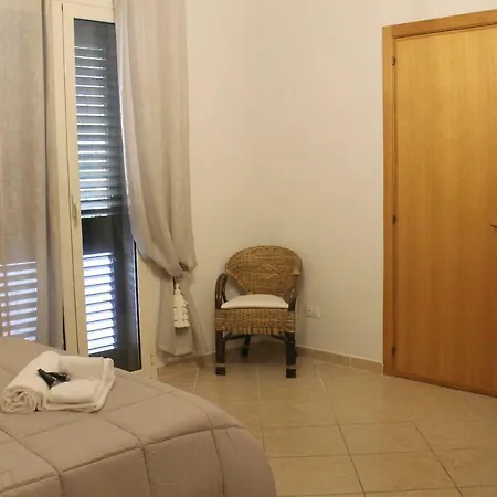 Le Cuccume בית הארחה טוליה